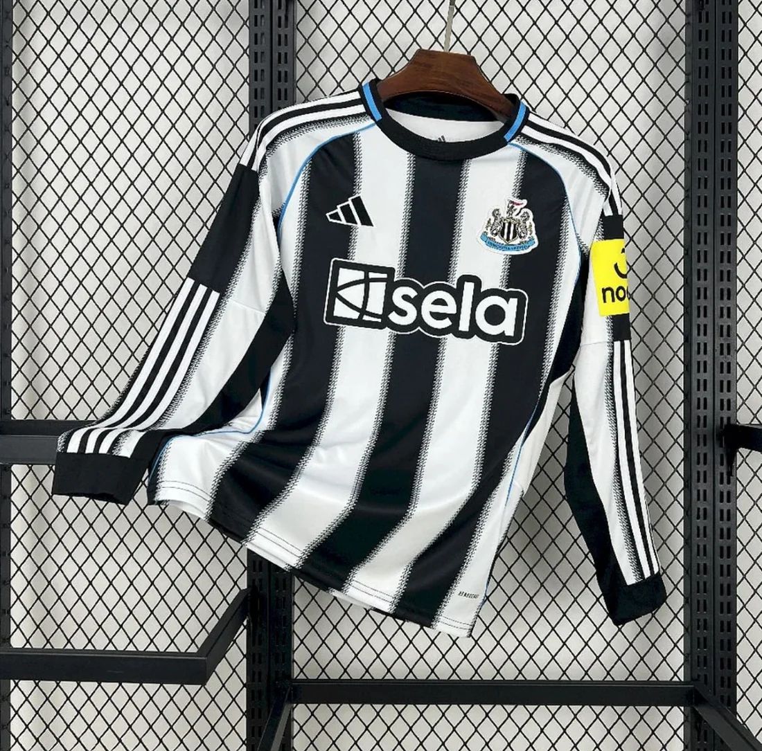 Newcastle Maillot Domicile 25/26