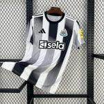 Newcastle Maillot Domicile 25/26