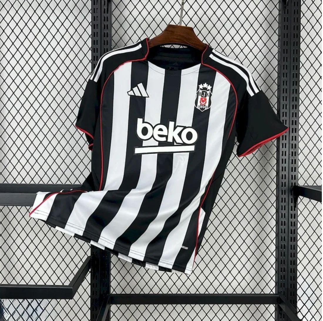 Besiktas Maillot Domicile 25/26